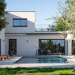 maison contemporaine en U toit plat